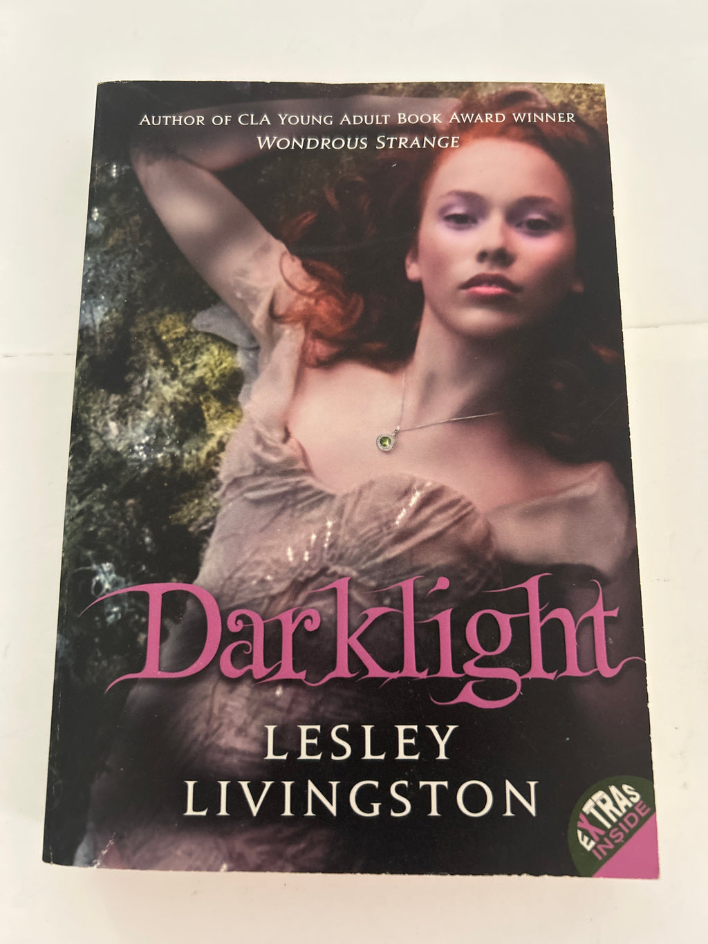 Dark light - Lesley Livingston