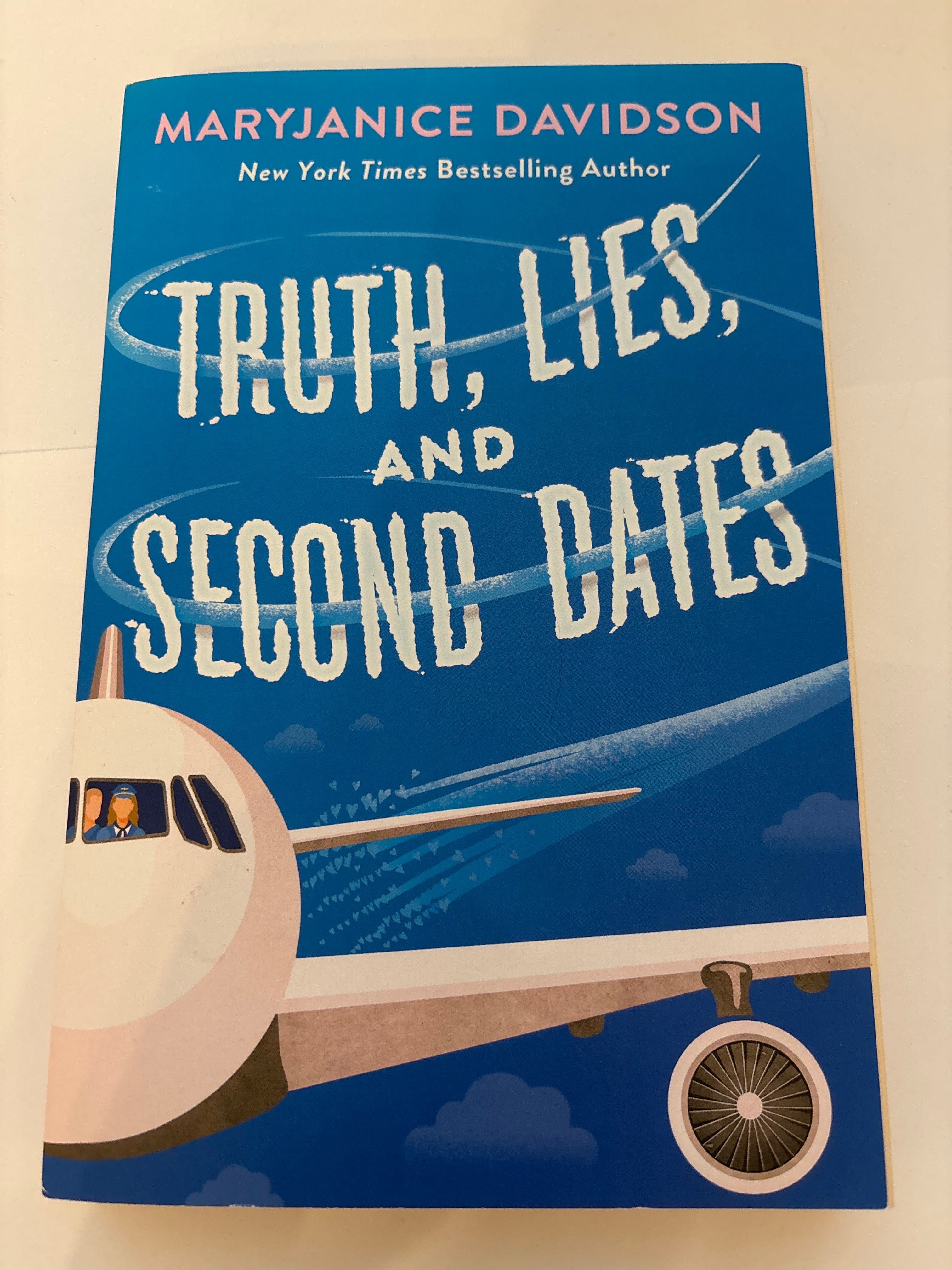 Truth, Lies, and Second Dates - Maryjanice Davidson