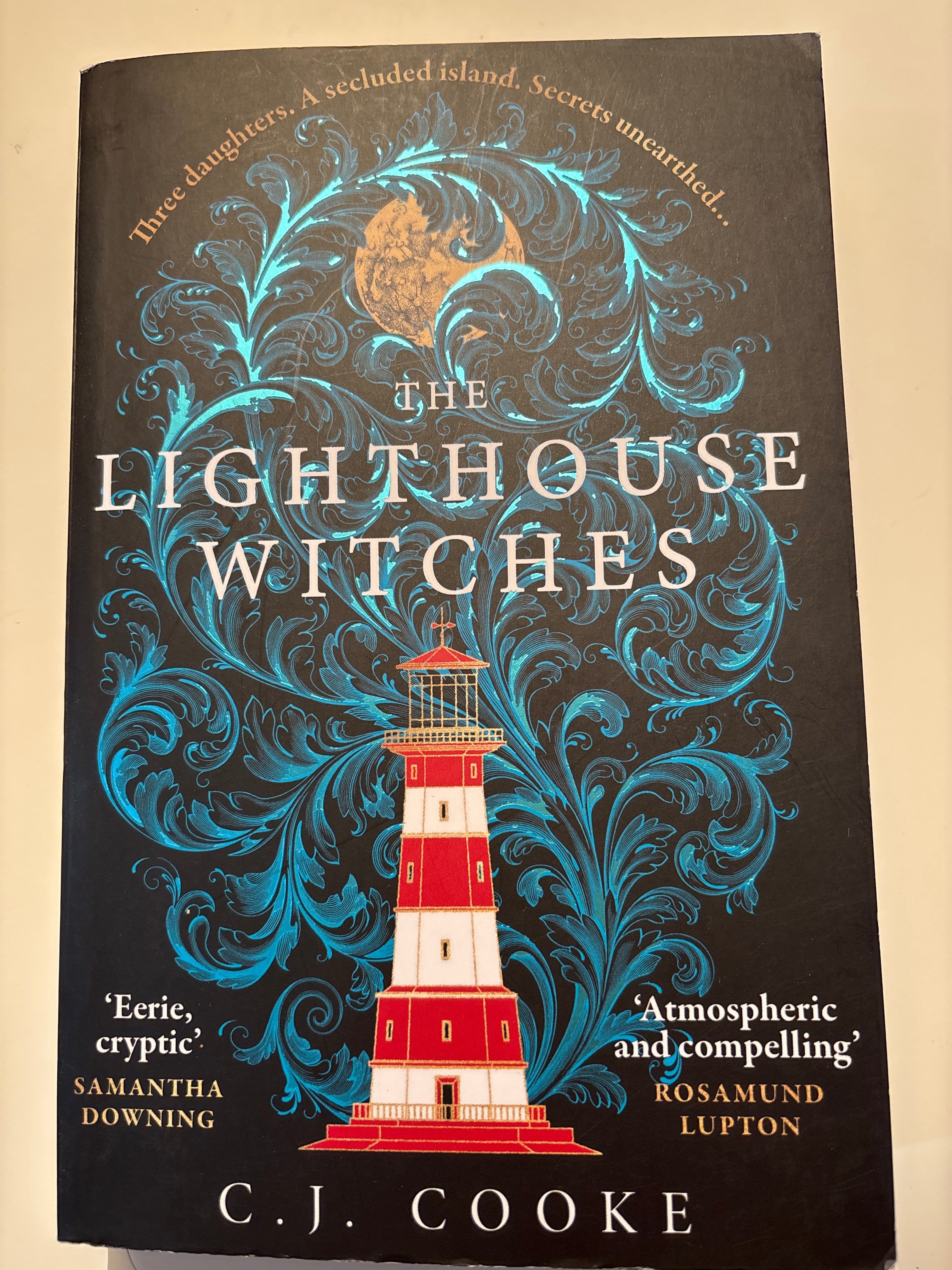 The Lighthouse Witches - C.J. Cooke
