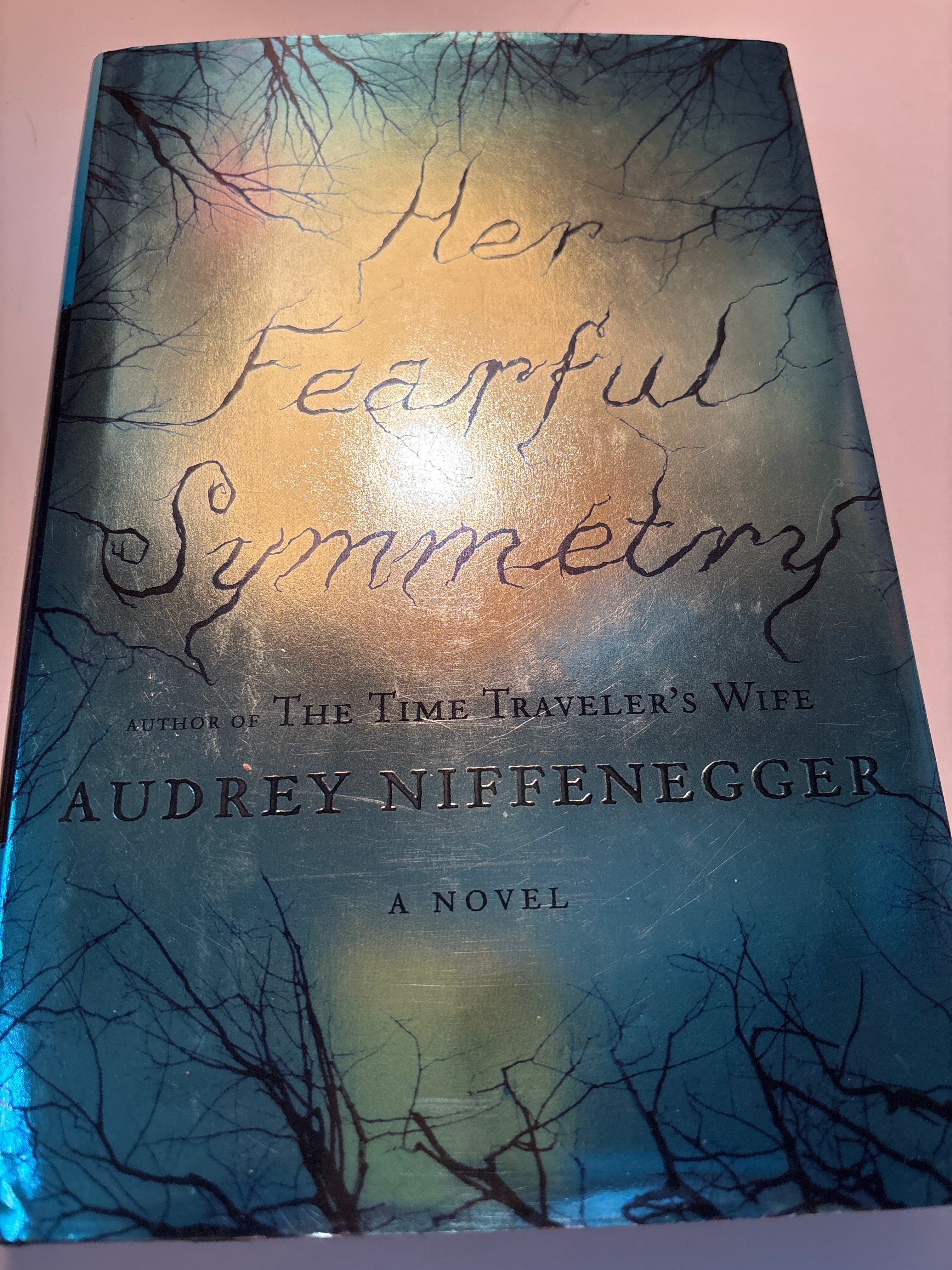 Her Fearful Symmetry - Audrey Niffenegger