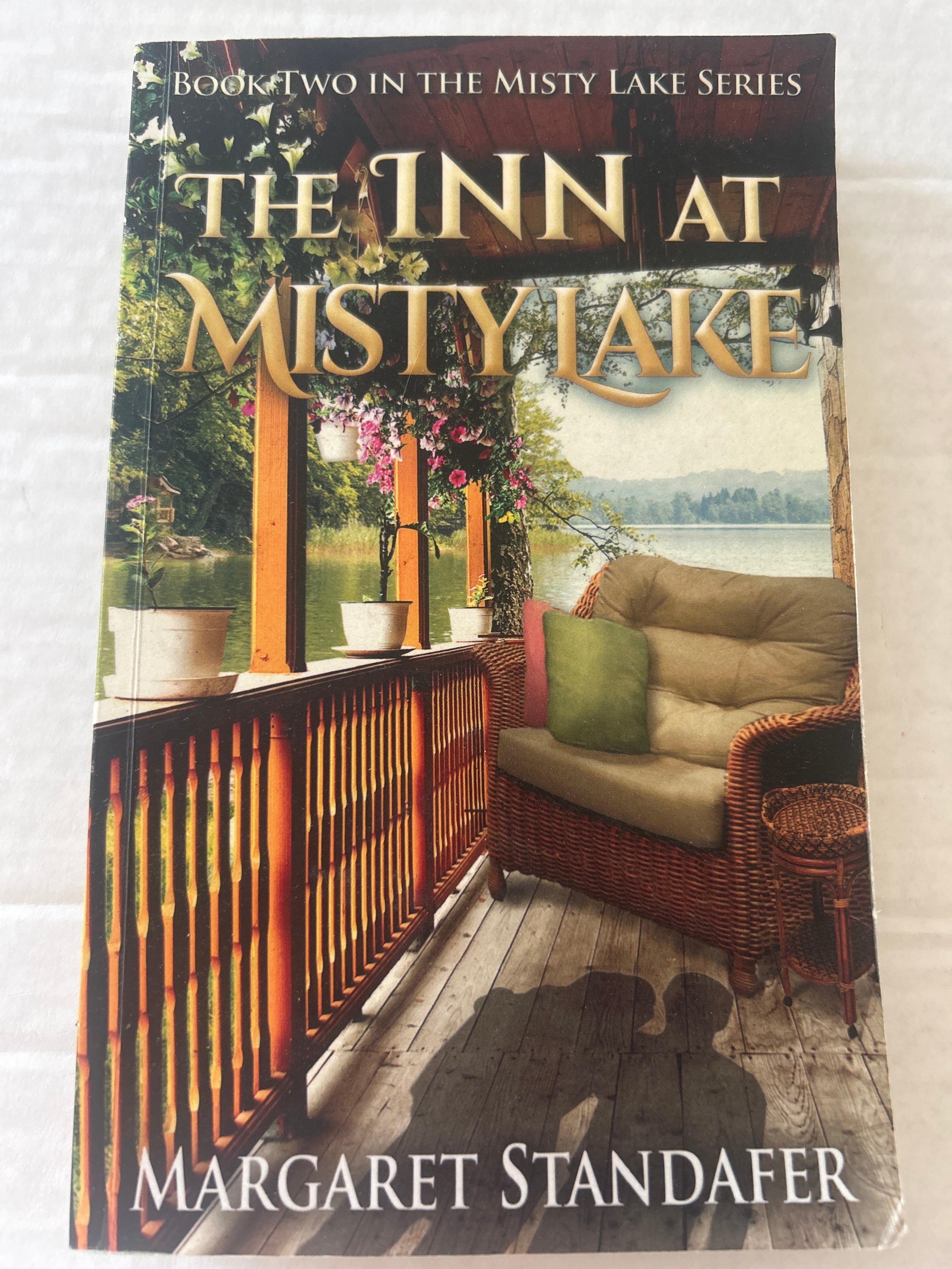 The inn at Mistyiake - Margaret Standafer