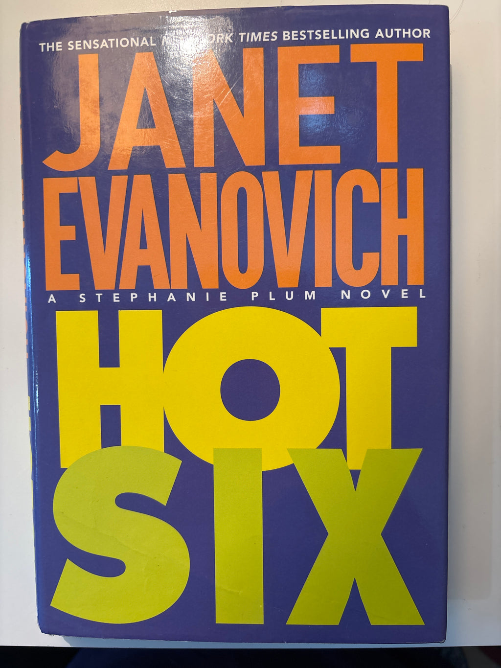 Hot Six - Janet Evanovich