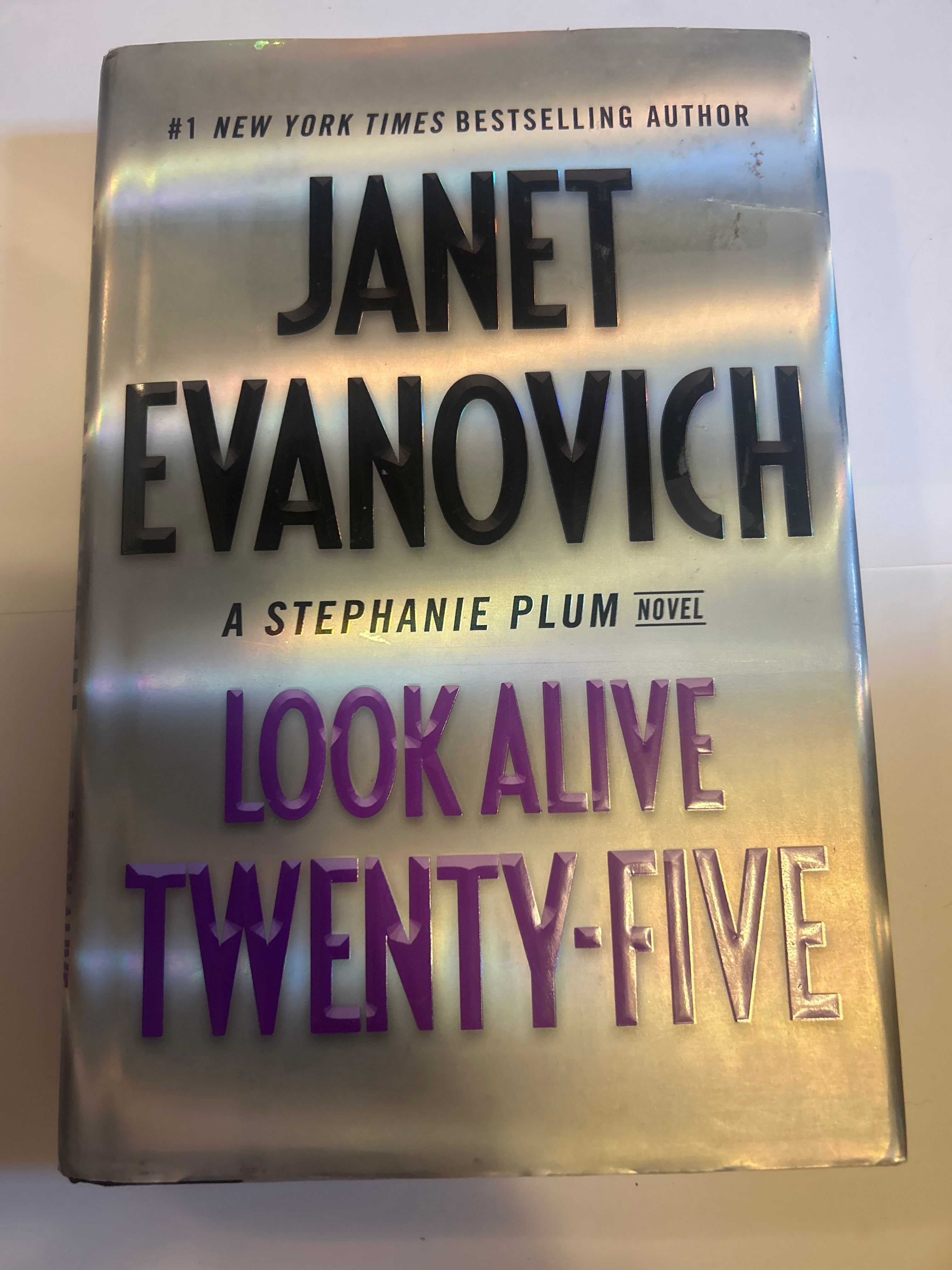 Look alive Twenty five - Janet  evanovich