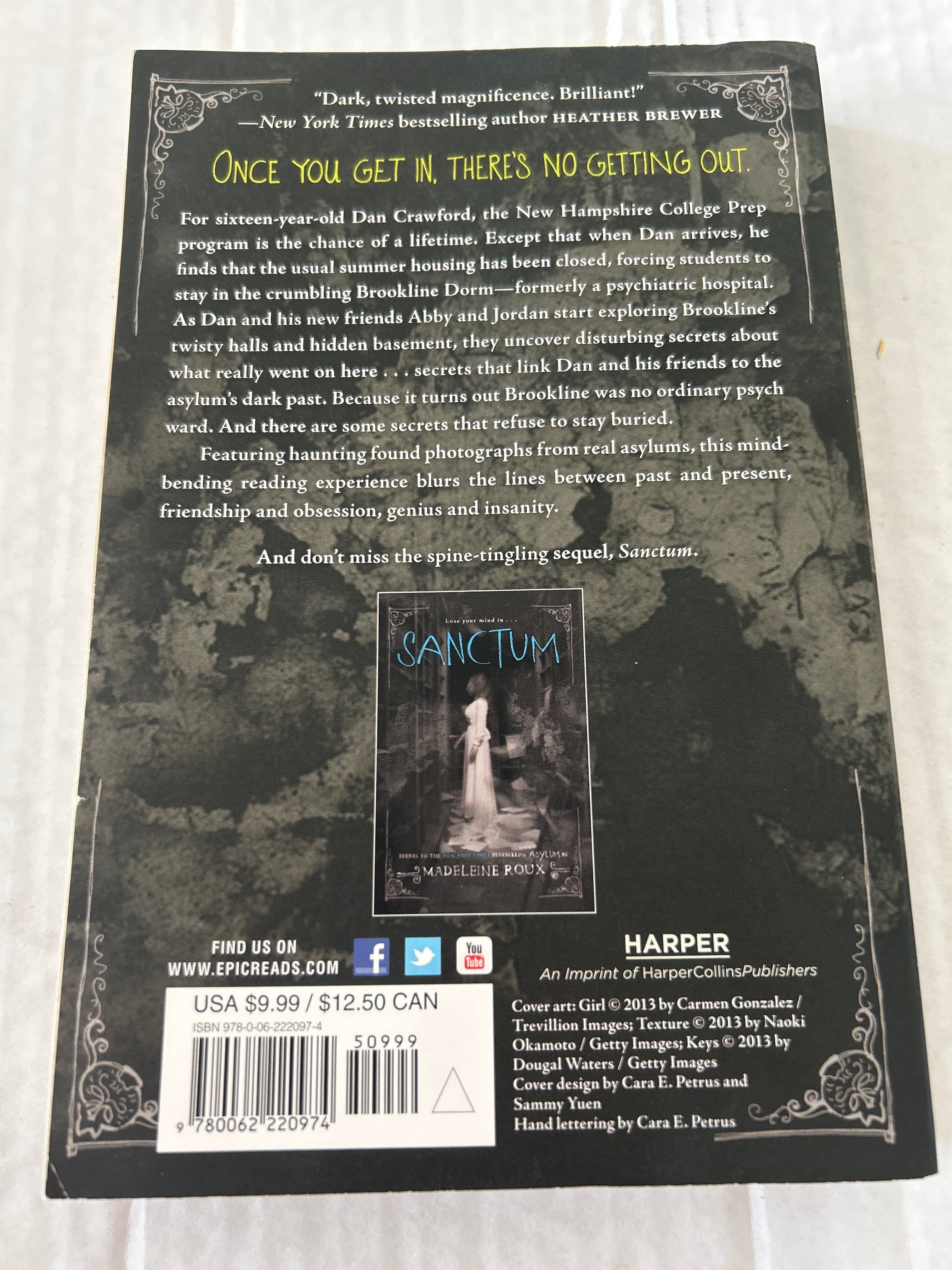 Asylum - Madeleine Roux