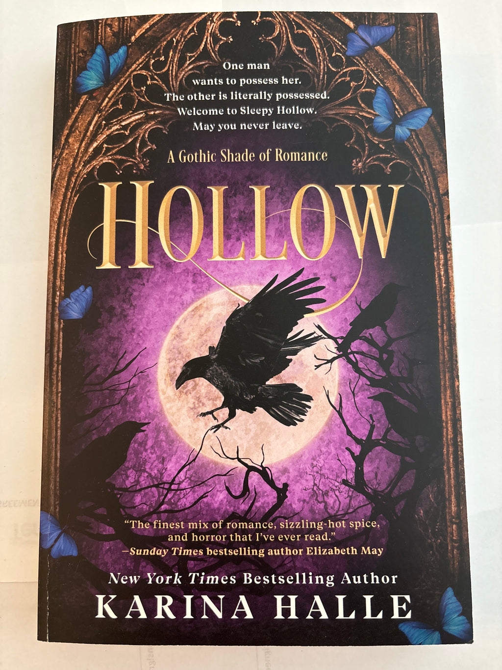 Hollow - Karina Halle