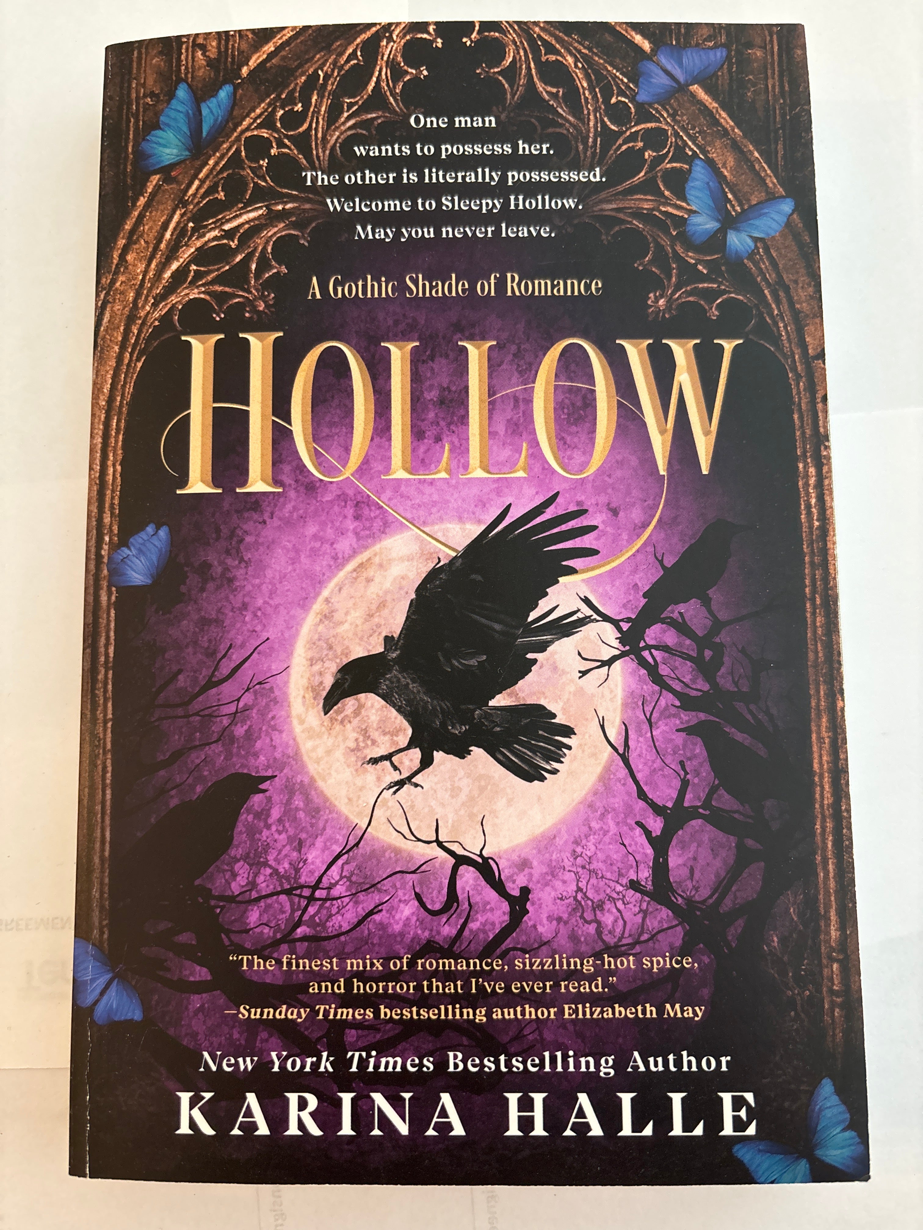 Hollow - Karina Halle