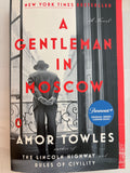 A Gentelman in Moscow - Amor Towels