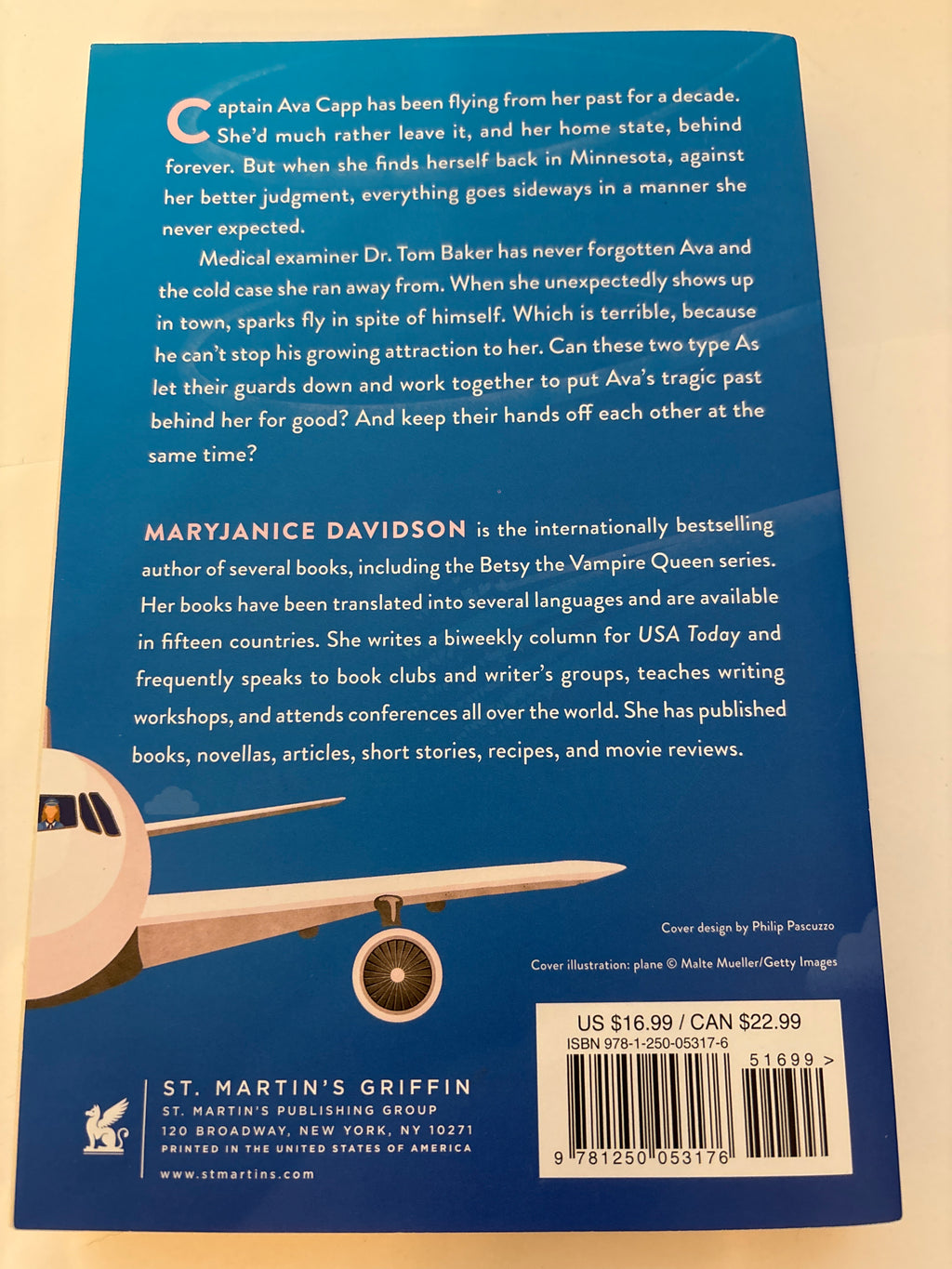 Truth, Lies, and Second Dates - Maryjanice Davidson