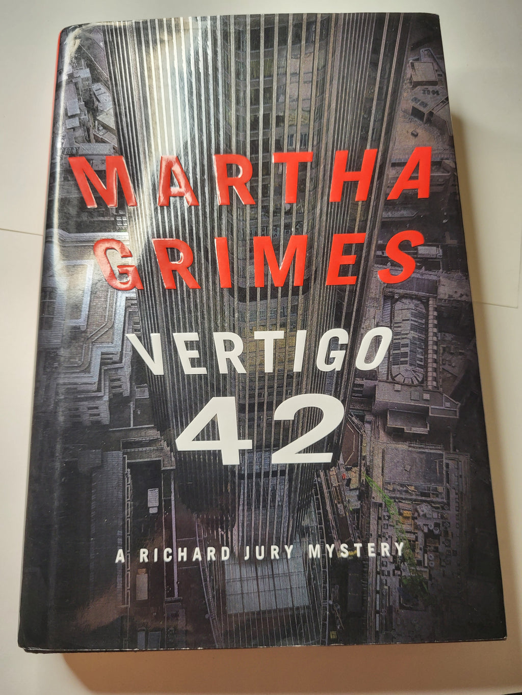 Vertigo 42 - Martha Grimes