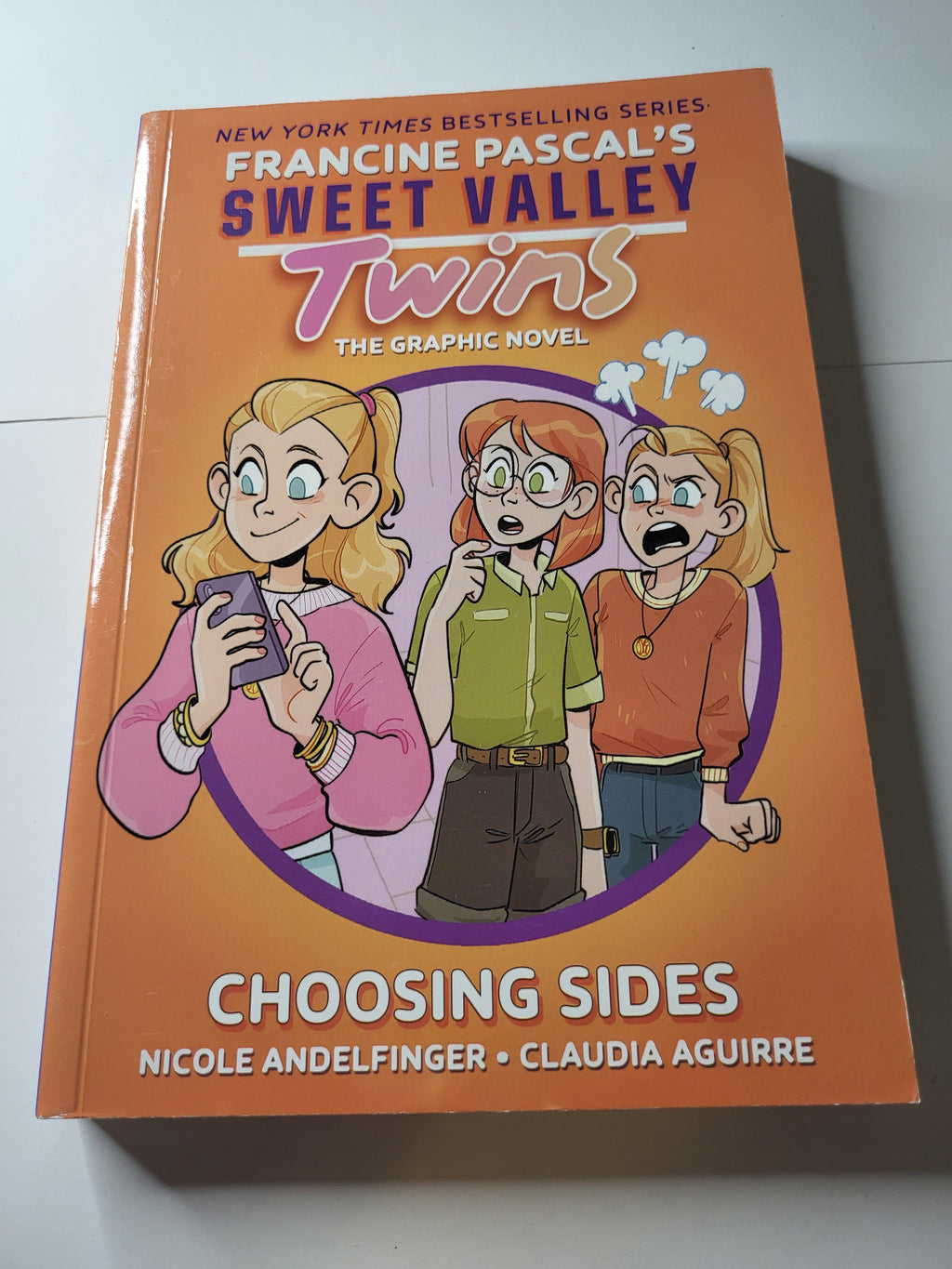 Sweet Valley Twins: Choosing Sides - Nicole Andelfinger and Claudia Aguirre
