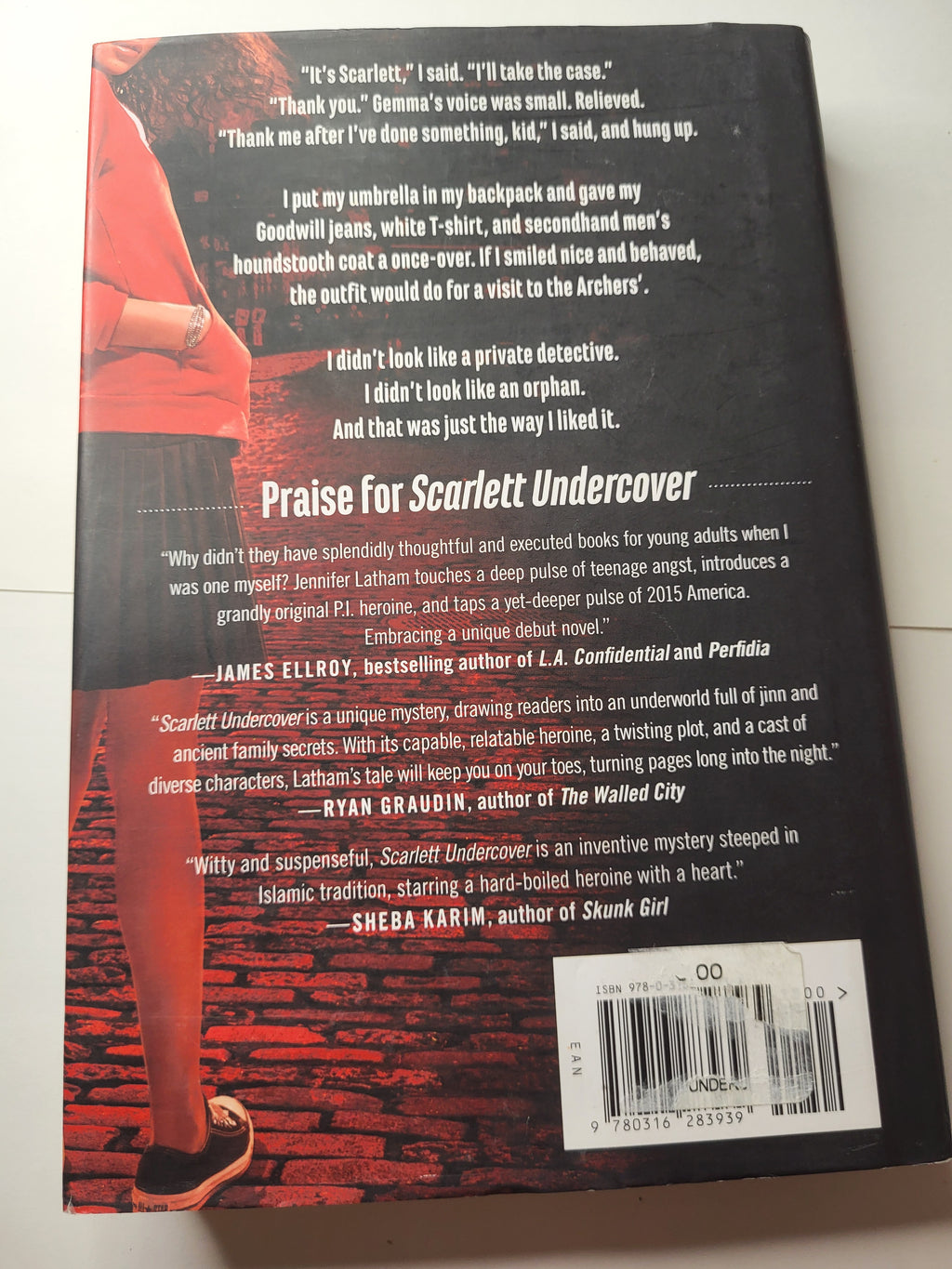 Scarlett Undercover - Jennifer Latham