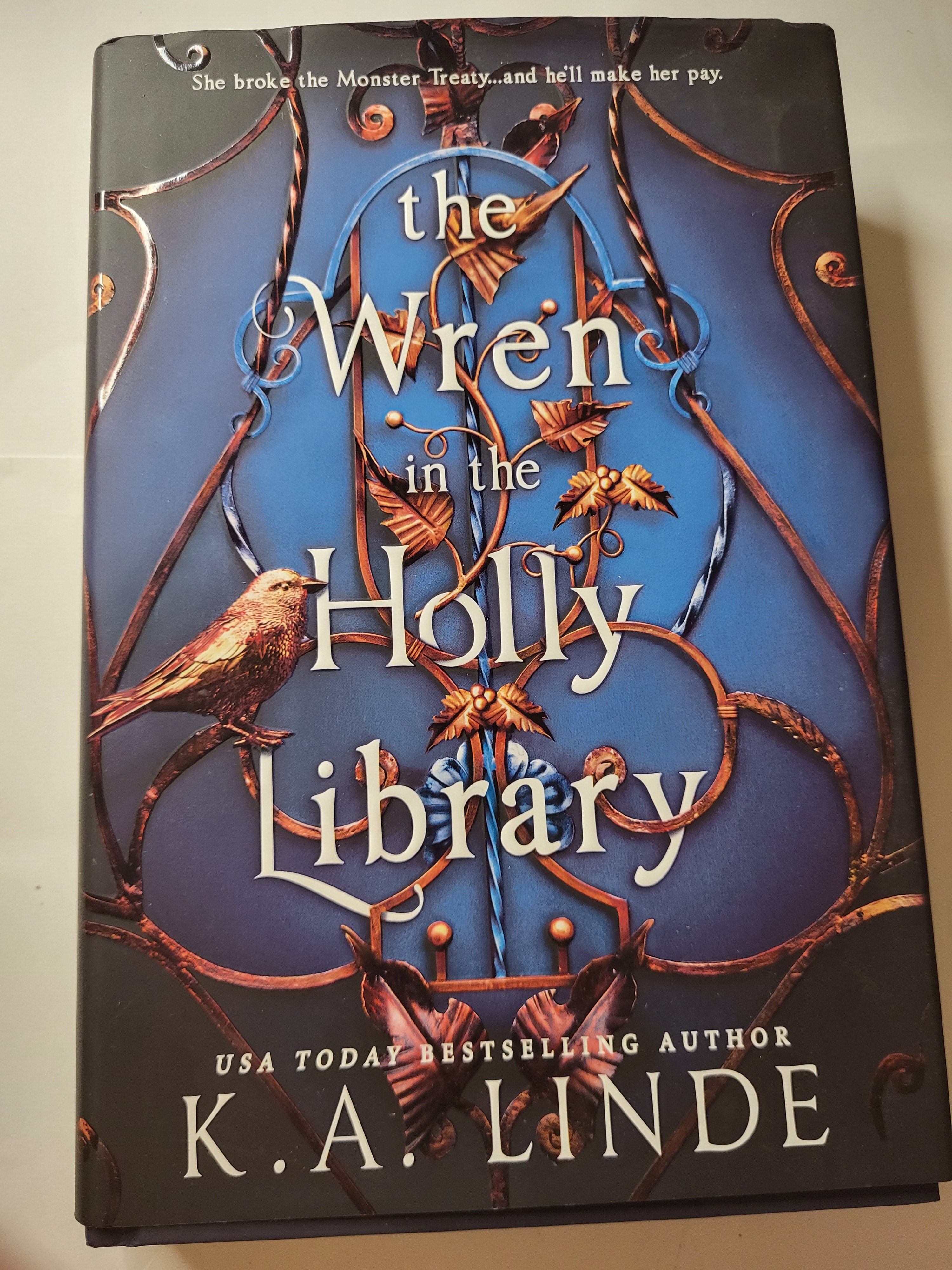 The Wren in the Holly Library - K. A. Linde