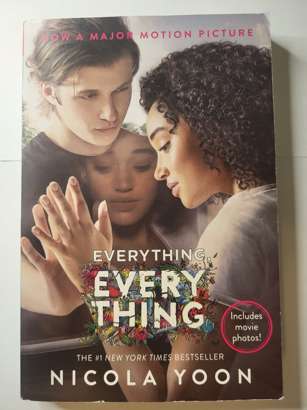 Everything, Everything - Nicola Yoon
