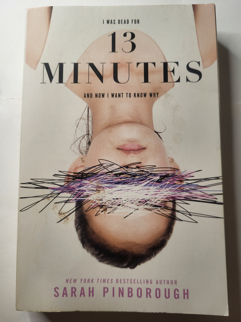13 Minutes - Sarah Pinborough