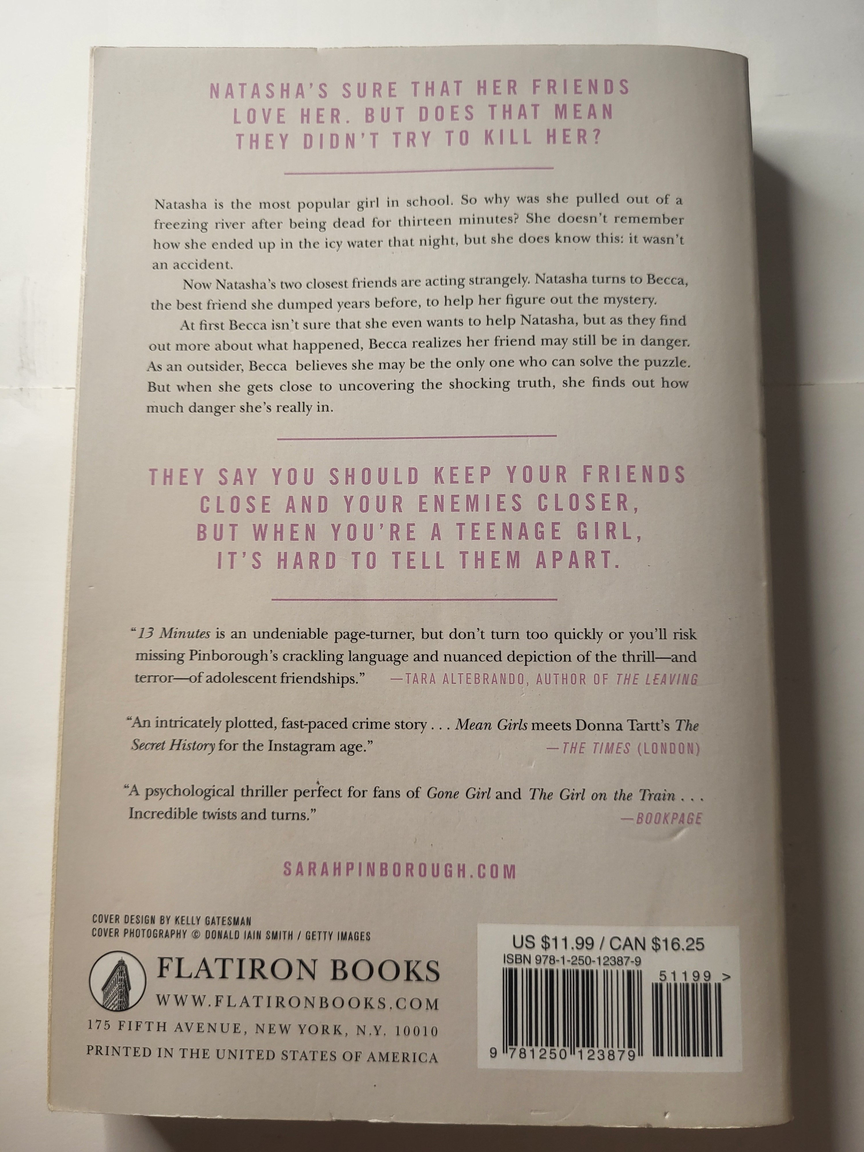13 Minutes - Sarah Pinborough
